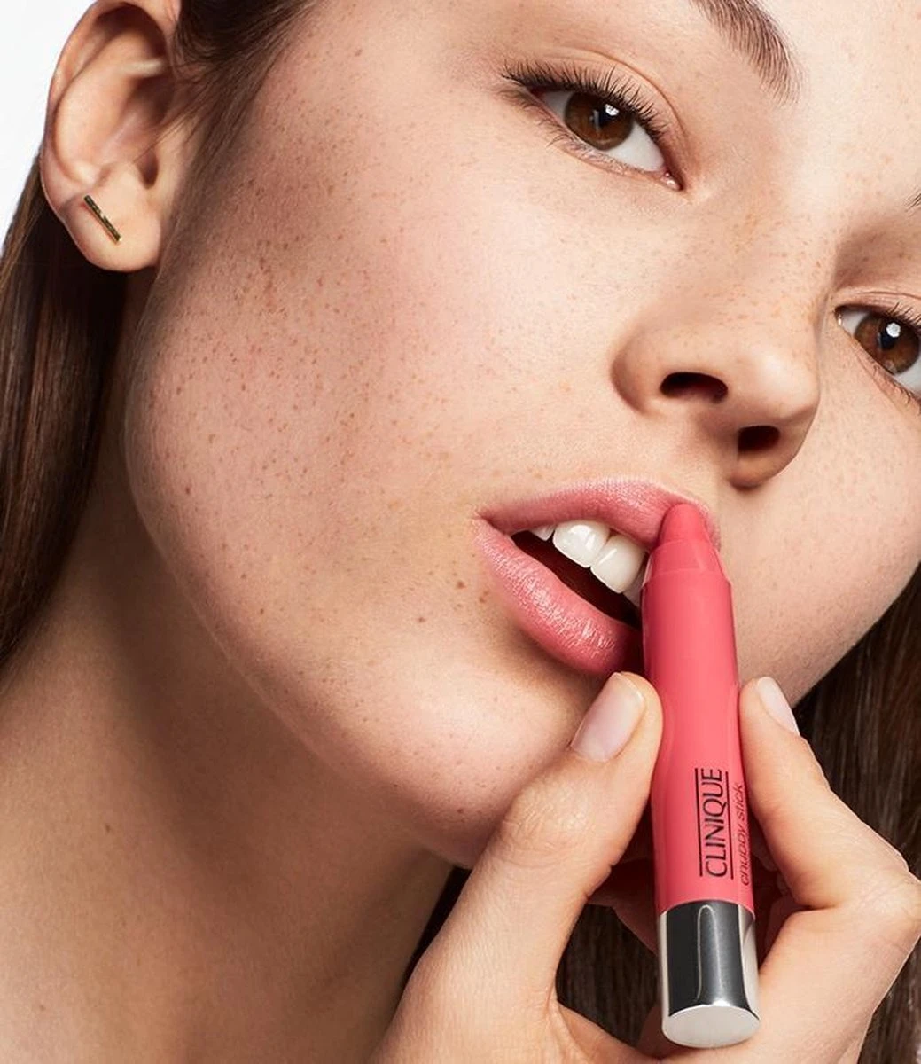 Clinique Chubby Stick Moisturizing Lip Colour Balm - Graped-up 9 Clinique Chubby Stick Moisturizing Lip Colour Balm - Graped-up - Afbeelding 9