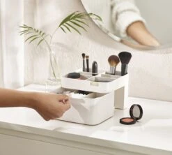 Joseph Joseph Cosmetica Opbergdoos Medium - Medium - Sorteervakken & Uitschuifbaar -GlowBelle Verkoopwinkel 1200x1080 2