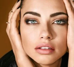 Maybelline - Brow Precise Fiber Filler- 04 Soft Brown - Wenkbrauwmascara 12 Maybelline - Brow Precise Fiber Filler- 04 Soft Brown - Wenkbrauwmascara -GlowBelle Verkoopwinkel 1200x1086 18