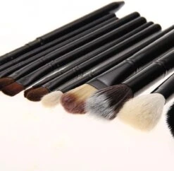 Evvie 12-delige Make-up Kwasten Set In Luxe Koker - Zwart -GlowBelle Verkoopwinkel 1200x1174 8