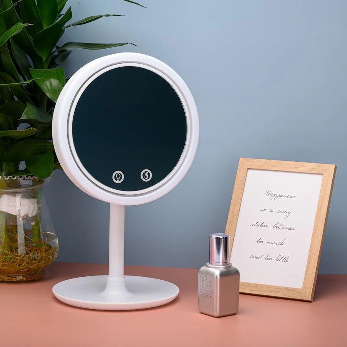 Merkloos Decopatent® Beauty Breeze Mirror - Make-Up Spiegel Met LED Verlichting & Ventilatie - 360° Draaibaar - Make Up 5x Vergrootspiegel 4 Merkloos Decopatent® Beauty Breeze Mirror - Make-Up Spiegel Met LED Verlichting & Ventilatie - 360° Draaibaar - Make Up 5x Vergrootspiegel - Afbeelding 4