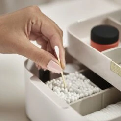 Joseph Joseph Cosmetica Opbergdoos Medium - Medium - Sorteervakken & Uitschuifbaar -GlowBelle Verkoopwinkel 1200x1200 1391