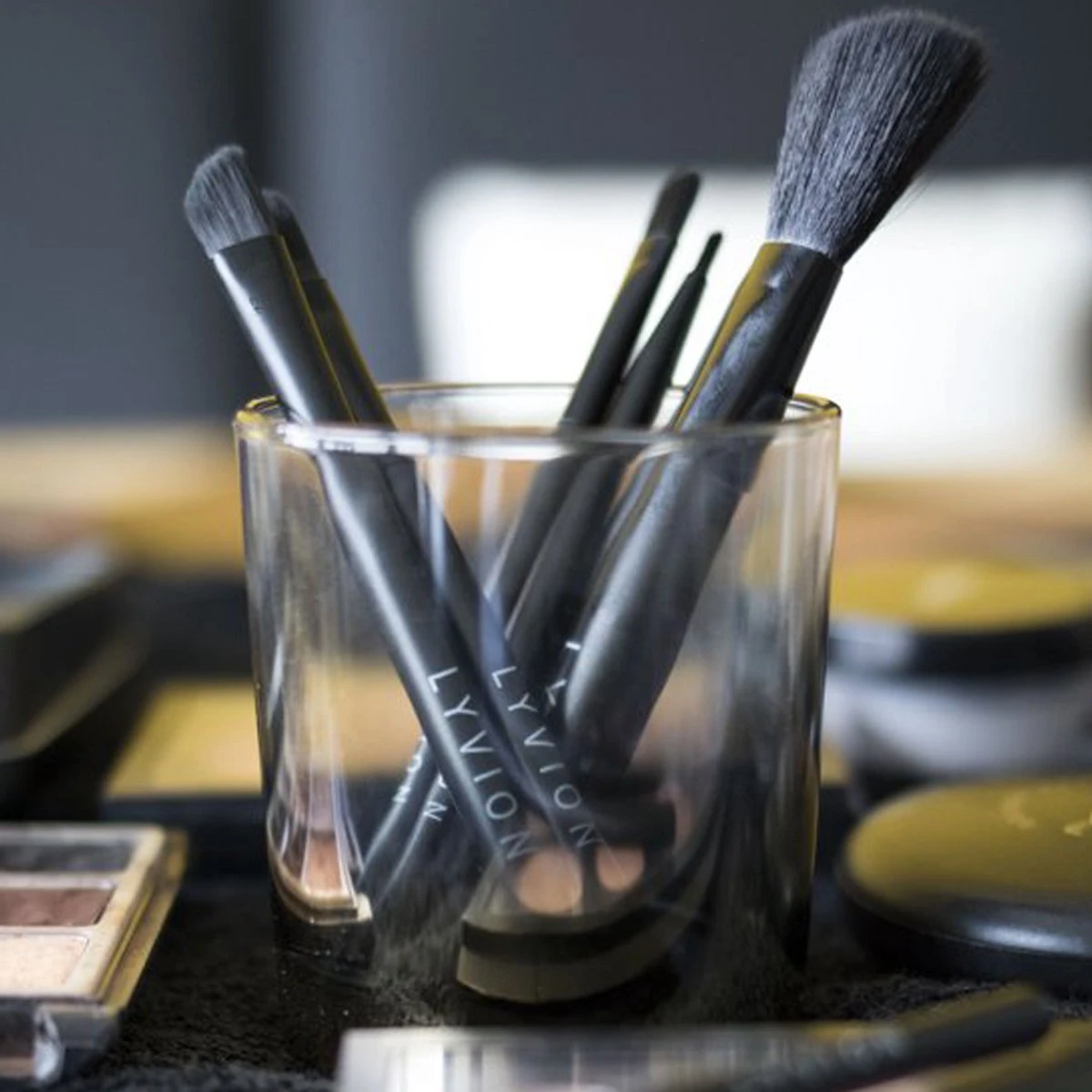 LYVION Professionele Make Up Kwasten Set - 7 Delig / Make Up / Make Up Koffer / Make Up Set / Make Up Kwasten / Make Up Kwasten Set 7 LYVION Professionele Make Up Kwasten Set - 7 Delig / Make Up / Make Up Koffer / Make Up Set / Make Up Kwasten / Make Up Kwasten Set - Afbeelding 7