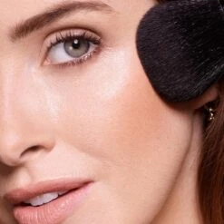 Max Factor Facefinity Matte Powder Bronzer - 001 Light Bronze 8 Max Factor Facefinity Matte Powder Bronzer - 001 Light Bronze -GlowBelle Verkoopwinkel 1200x1200 297