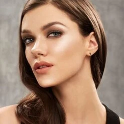 Maybelline Master Studio Strobing Highlighter Stick - 100 Light -GlowBelle Verkoopwinkel 1200x1200 372