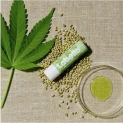 Labello Vegan Naturally Hennepzaadolie Lippenbalsem -GlowBelle Verkoopwinkel 1200x1200 532