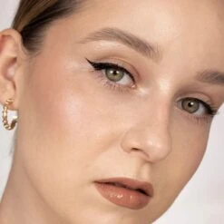 Meroda The Wing Liquid Eyeliner - Zwart -GlowBelle Verkoopwinkel 1200x1200 620