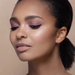 Meroda The Wing Liquid Eyeliner - Zwart -GlowBelle Verkoopwinkel 1200x1200 621