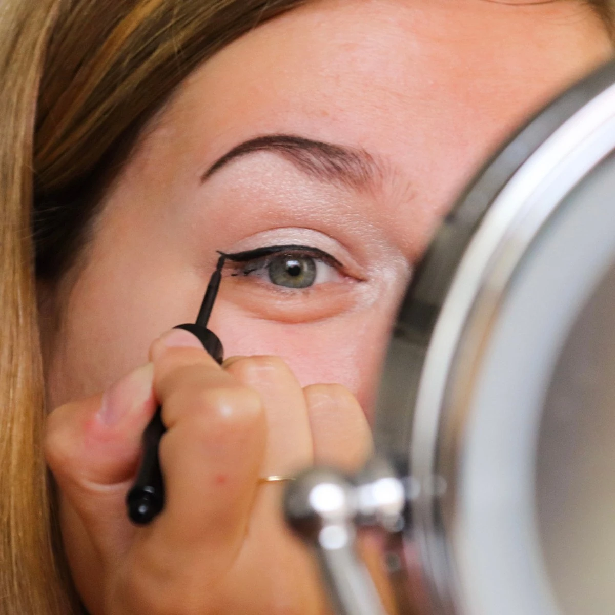 Bourjois Liner Pinceau Eyeliner - 01 Noir 10 Bourjois Liner Pinceau Eyeliner - 01 Noir - Afbeelding 10