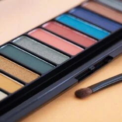 Rimmel London Magnif’Eyes Oogschaduw - 9 Jewel Rocks Edition 10 Rimmel London Magnif’Eyes Oogschaduw - 9 Jewel Rocks Edition -GlowBelle Verkoopwinkel 1200x1200 975