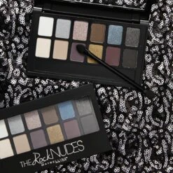 Maybelline The Rock Nudes Oogschaduwpallet- 12 Rock Nudes Blauw Tinten -GlowBelle Verkoopwinkel 1200x1200 976