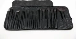 De Ultieme Make-up Ervaring: Cosmetische Spiegel Met 16 LED's En Set Van 24 Professionele Make-up Kwasten - Perfect Voor Een Vlekkeloze En Verlichte Look! Spiegel - Kwasten - Make-up Kwasten - Make-up Spiegel - Verlichting - LED - 14 De Ultieme Make-up Ervaring: Cosmetische Spiegel Met 16 LED's En Set Van 24 Professionele Make-up Kwasten - Perfect Voor Een Vlekkeloze En Verlichte Look! Spiegel - Kwasten - Make-up Kwasten - Make-up Spiegel - Verlichting - LED - -GlowBelle Verkoopwinkel 1200x622 6