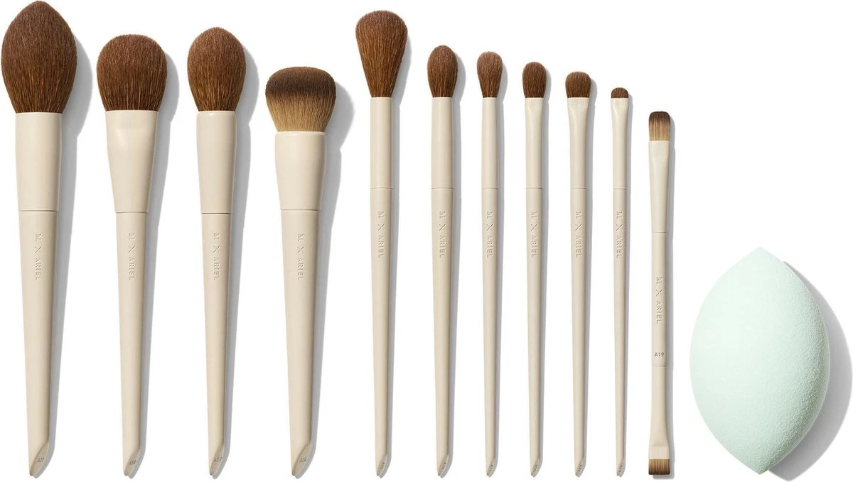 Morphe X Ariel Signature Look 12-piece Face & Eye Brush Set - Penselen Set Morphe Sets - Make-up Kwasten Set 1 Morphe X Ariel Signature Look 12-piece Face & Eye Brush Set - Penselen Set Morphe Sets - Make-up Kwasten Set