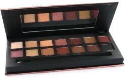 W7 Romanced Neutrals In Love - Oogschaduw Palette - 14 Kleuren -GlowBelle Verkoopwinkel 1200x754 1