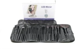 De Ultieme Make-up Ervaring: Cosmetische Spiegel Met 16 LED's En Set Van 24 Professionele Make-up Kwasten - Perfect Voor Een Vlekkeloze En Verlichte Look! Spiegel - Kwasten - Make-up Kwasten - Make-up Spiegel - Verlichting - LED - 12 De Ultieme Make-up Ervaring: Cosmetische Spiegel Met 16 LED's En Set Van 24 Professionele Make-up Kwasten - Perfect Voor Een Vlekkeloze En Verlichte Look! Spiegel - Kwasten - Make-up Kwasten - Make-up Spiegel - Verlichting - LED - -GlowBelle Verkoopwinkel 1200x788 4