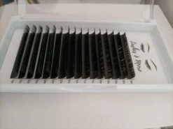 Lashes & More Wimperextensions - One By One - C Krul – Dikte 0.20 – Lengte Mixed – 16 Rijen In Een Tray - Nepwimpers - Flat Lashes - Verkrijgbaar In C En D Krul En In Dikte 0.15 En 0.20 9 Lashes & More Wimperextensions - One By One - C Krul – Dikte 0.20 – Lengte Mixed – 16 Rijen In Een Tray - Nepwimpers - Flat Lashes - Verkrijgbaar In C En D Krul En In Dikte 0.15 En 0.20 -GlowBelle Verkoopwinkel 1200x900 5