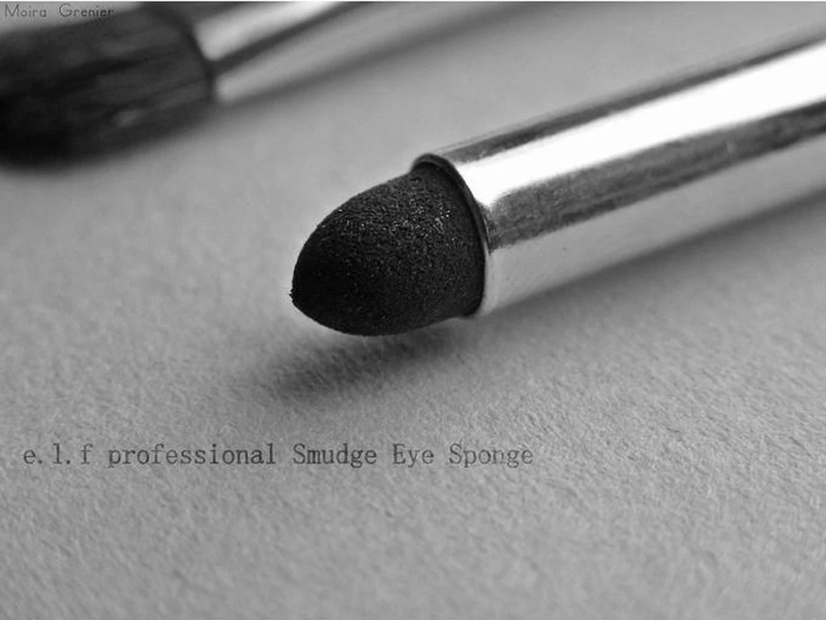 ELF SMUDGE EYE SPONGE - 1808 2 ELF SMUDGE EYE SPONGE - 1808 - Afbeelding 2