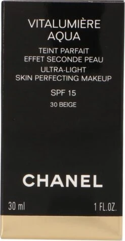 Chanel Vitalumiere Aqua Foundation - 30 Beige - SPF15 - 30 Ml 15 Chanel Vitalumiere Aqua Foundation - 30 Beige - SPF15 - 30 Ml -GlowBelle Verkoopwinkel 622x1200 1