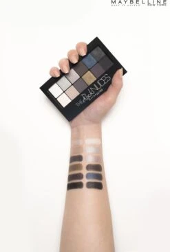 Maybelline The Rock Nudes Oogschaduwpallet- 12 Rock Nudes Blauw Tinten -GlowBelle Verkoopwinkel 808x1200 8