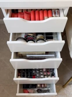 Jumanah® Collections - "Sorted" Large Lip Set - Make Up Organizer - Ladeverdeler - Lade Organizer - Transparant - Acryl - Kunststof - Ikea Alex 5 Ladeblok -GlowBelle Verkoopwinkel 893x1200 5