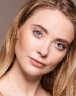 Max Factor Facefinity Bronzer - 002 Warm Tan -GlowBelle Verkoopwinkel 959x1200 2